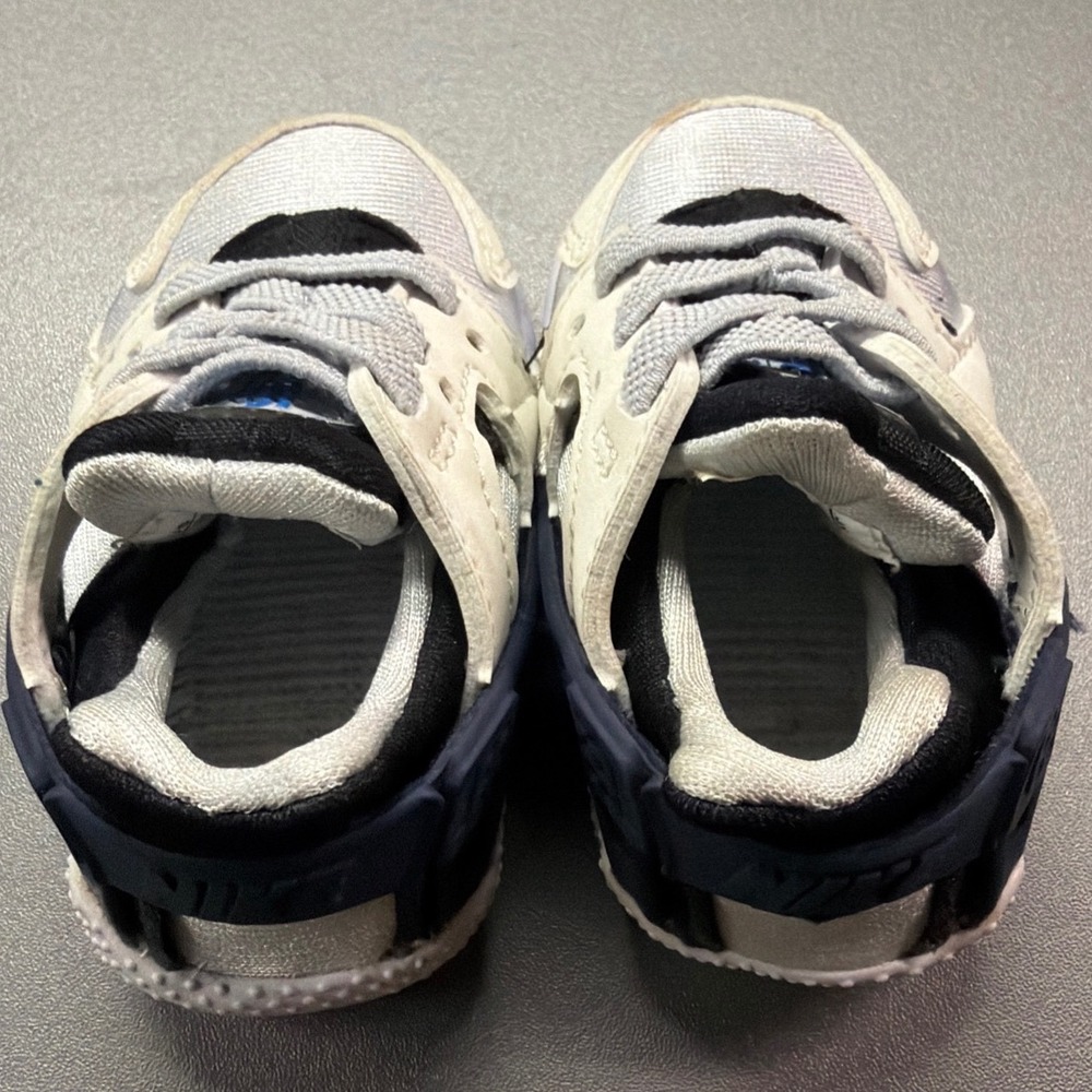 Nike Huarache Run Infant Toddler Shoes Size 3C White Black Gray Sneakers Baby - Picture 8 of 8